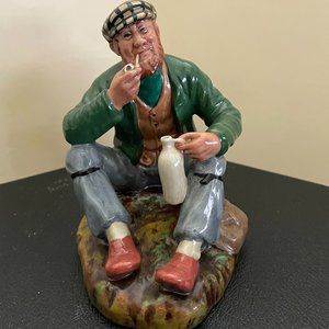 Royal Doulton Nautical Statue - The Wayfarer